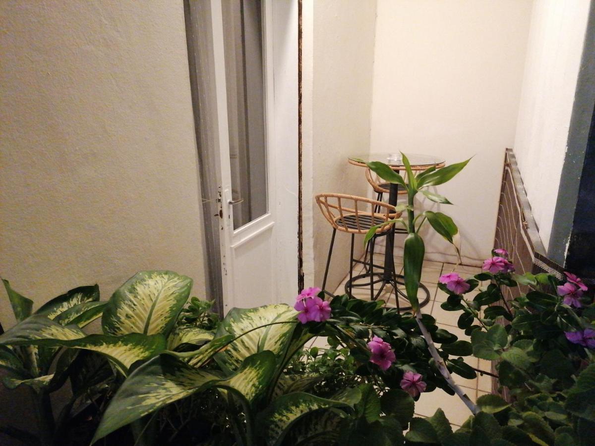 Jolie Chambre Climatisee Avec Balcon Chez L'Habitant Saint Pierre Exteriör bild